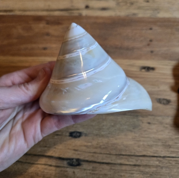 MERMAID LOVE BUNDLE - MERMAID METAL HOOK, MERMAID DECOR SIGN, & PEARL SHELL - Picture 6 of 8